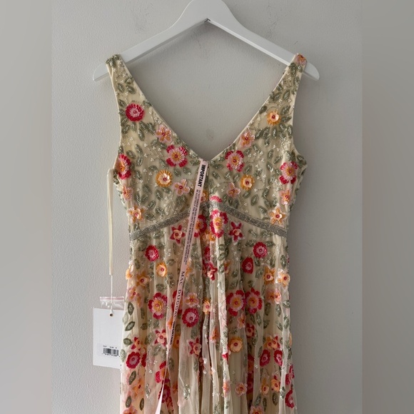 MAC DUGGAL NWT White V Neck Sleeveless Midi Floral Beaded A Line Dress 4 - Picture 11 of 12